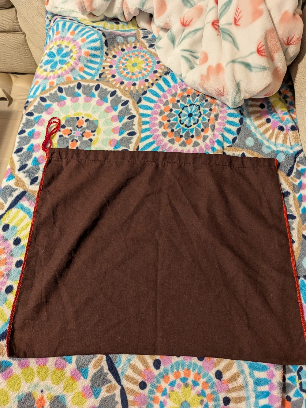 Coach Brown Drawstring Dust Bag with Red Trim - Picture 4 of 6